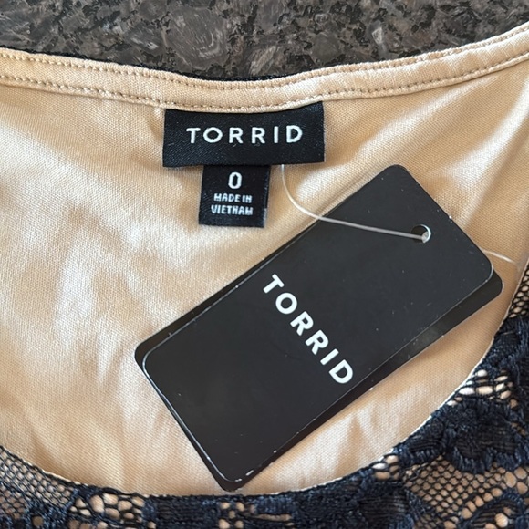 NWT Torrid Stretch Lace High Neck Tank In Deep Black - Picture 6 of 8